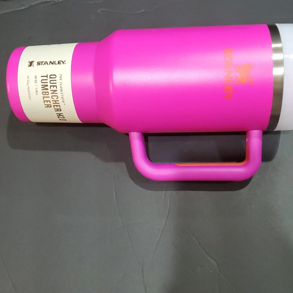 Stanley pink magenta 40oz quencher h20 tumbler with straw brand new - Picture 5 of 9